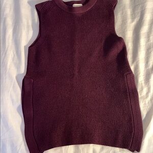 Free w bundle Aritzia Wilfred burgundy wool vest w side vents Final Price EUC
